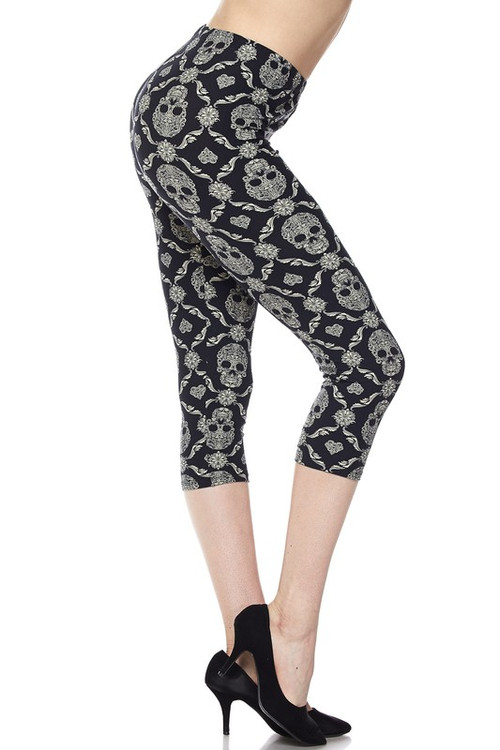 WHOLESALE SMOOTH SKULL MANDALA PRINT HALLOWEEN CAPRIS - LegsComfy